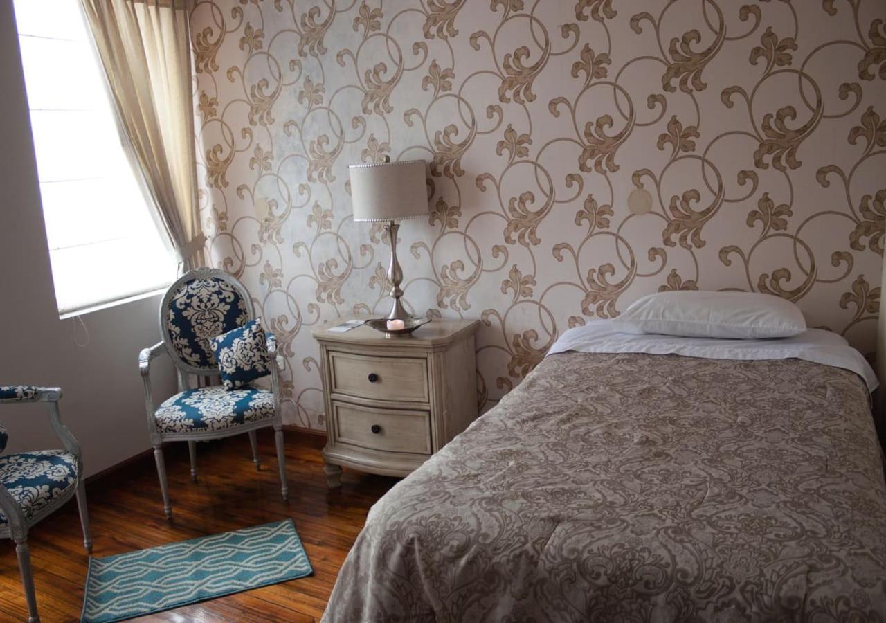 Hotel Azul De La Plaza By Chat Noir Куенка Екстер'єр фото